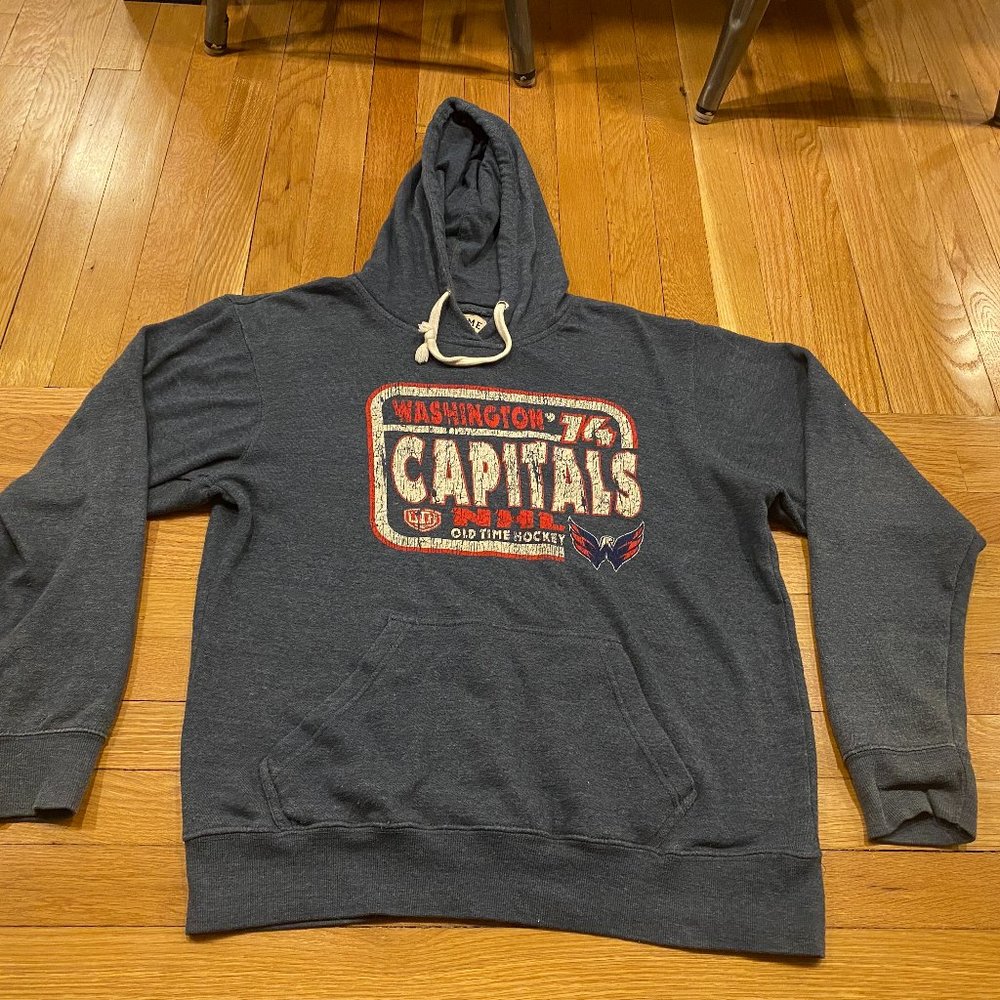 NHL Washington Capitals '74 Pre Faded Throwback Pullover Hoodie - Size Medium
